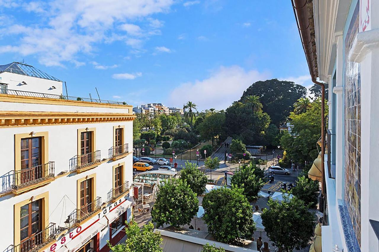 Palacio Del Siglo XVII Frente A Los Jardines De Murillo Sevilla Dış mekan fotoğraf