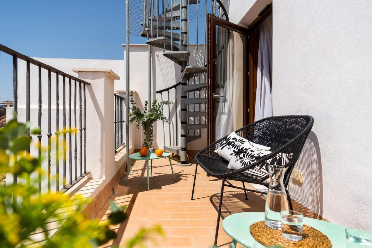 Palacio Del Siglo XVII Frente A Los Jardines De Murillo Sevilla Dış mekan fotoğraf